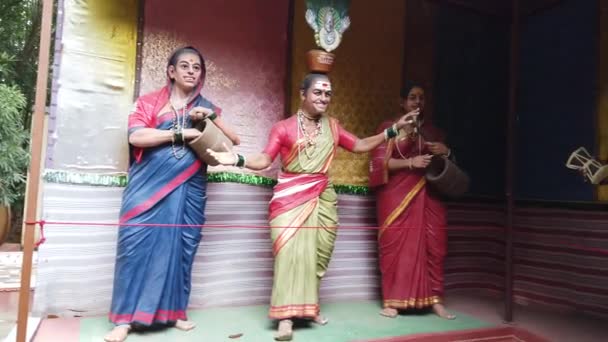 Karnataka Nın Ünlü Halk Dansları Duruşu Yerel Kutlamalar Sanat Kültür — Stok video