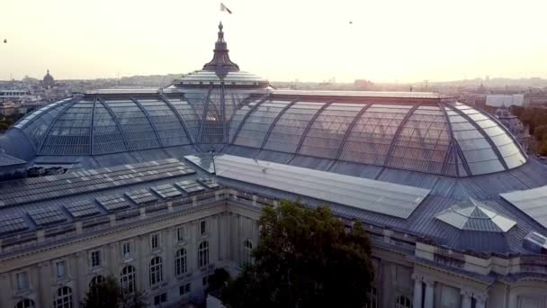 Повітряний Панорамний Вид Великий Палац Вранці Повільно Розкриваючи Паризьке Місто — стокове відео