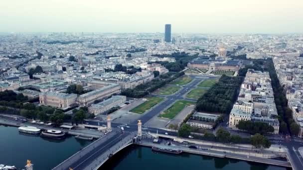 Montparnasse Kulesi Pont Alexandre Köprü Nün Gündoğumundan Önce Yer Aldığı — Stok video
