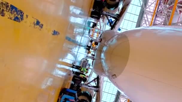 Travailleurs Nettoyage Extérieur Avion Avion Aéroport — Video
