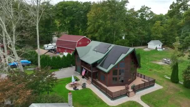 American Home Rural Setting American Flag Renewable Energy Solar Panels — Stock Video