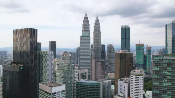 Static Timelapse Overlooking Kuala Lumpur City Centre National Landmark Petronas — Stock Video