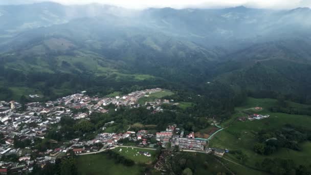 Salento Město Bogotě Kolumbie Letecký Dron Panning Nad Koloniálním Městem — Stock video