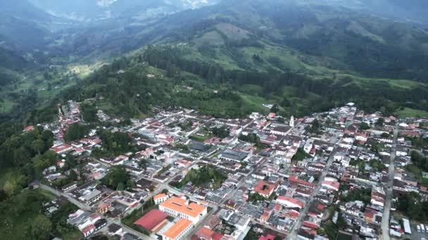 Drone Scenic Zoom Out Salento Valley Town Bogota Colombie Green — Video