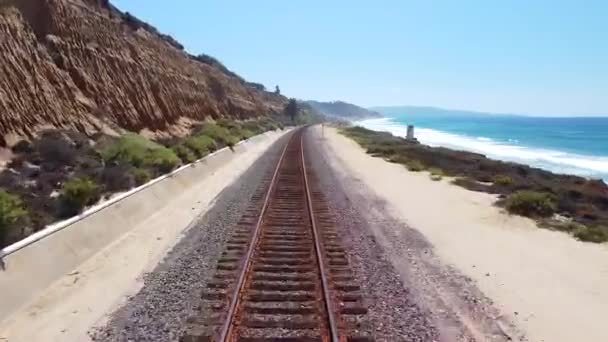 Luchtfoto Boven Een Amtrak Train Track Delmar — Stockvideo