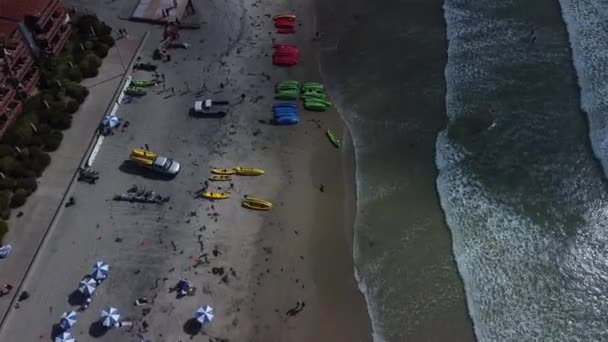 拉霍拉海岸皮划艇的航拍 — 图库视频影像
