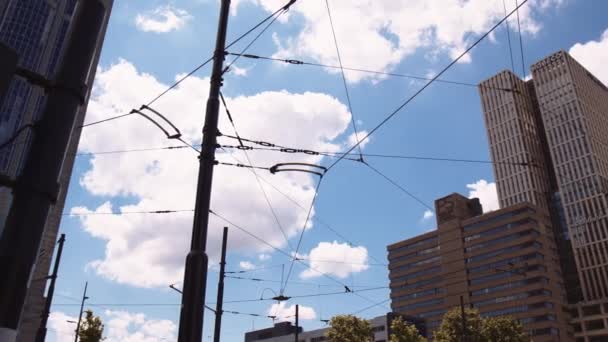 Кадр Паутины Трамвайных Линий Собравшихся Центре Роттердама — стоковое видео