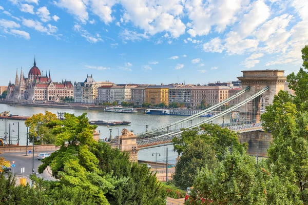 stock image Breathtaking daily scene with  Chain bridge over Danube river. Location: Budapest city, Hungary, Europe.