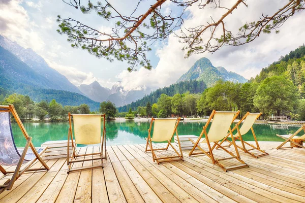 Unglaubliche Landschaft Jasna See Mit Wunderschönen Spiegelungen Der Berge Naturkulisse — Stockfoto