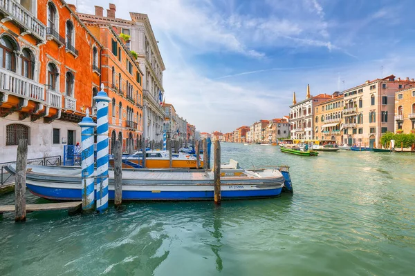 놀랍게 아침에 그란데 운하가 베니스 인상적 인기있는 여행목적지 베네치아 미티스 — 스톡 사진