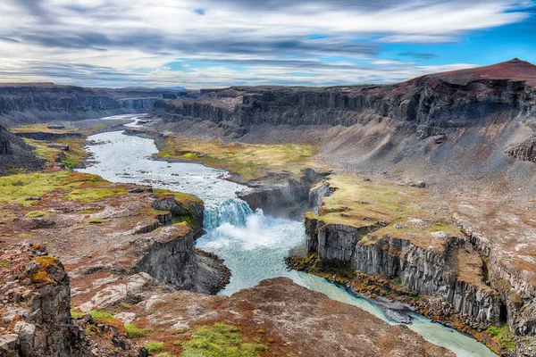 Захватывающий Дух Вид Каньон Водопад Hafragilsfoss Национальный Парк Ватнайокудль Река — стоковое фото