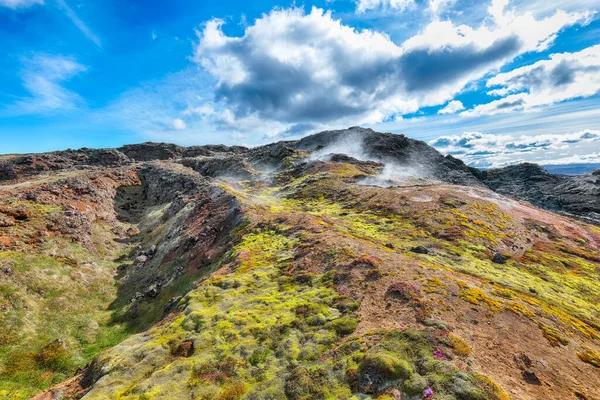 Lélegzetelállító Fagyott Lavaszmező Leirhnjukur Geotermikus Völgyben Krafla Vulkán Közelében Elhelyezkedés — Stock Fotó
