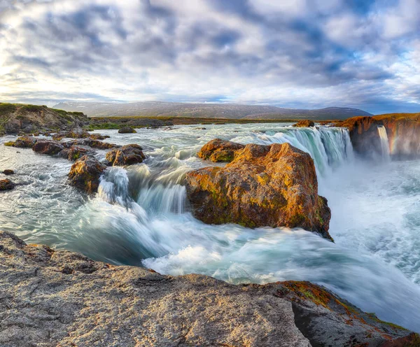 令人叹为观止的哥达福斯瀑布景观 哥达福斯上空的天空很壮观地点 Bardardalur Valley Skjalfandafljot River Iceland Europe — 图库照片