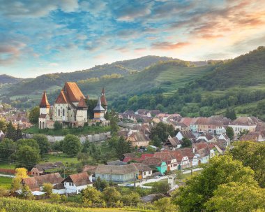 Biertan 'ın inanılmaz ortaçağ mimarisi Unesco Dünya Mirası Bölgesi tarafından korunan Romanya' daki güçlendirilmiş Sakson kilisesi. Konum: Biertan, Sibiu County, Romanya, Avrupa