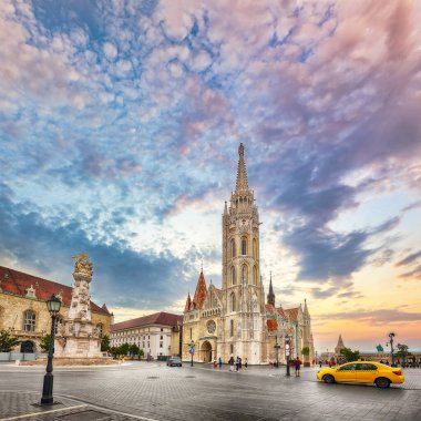 Macaristan, Budapeşte 'deki büyüleyici Matthias Kilisesi. Gotik tarzda Roma Katolik kilisesi. Konum: Budapeşte, Macaristan, Avrupa.