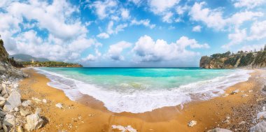 Castellammare del Golfo yakınlarındaki Guidaloca Sahili 'nin muhteşem deniz manzarası. Popüler seyahat yeri. Konum: Castellammare del Golfo, Trapani ili, Sicilya, İtalya, Avrupa