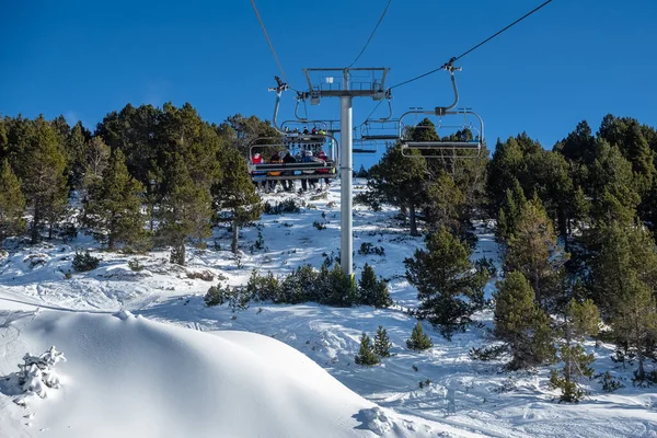 Ski Resort Lifts Skiers Sitting Chairs Climb High Mountains Andorra — Fotografia de Stock