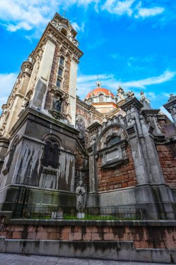 San Juan el Real Kilisesi neoklasik mimari, Oviedo, İspanya