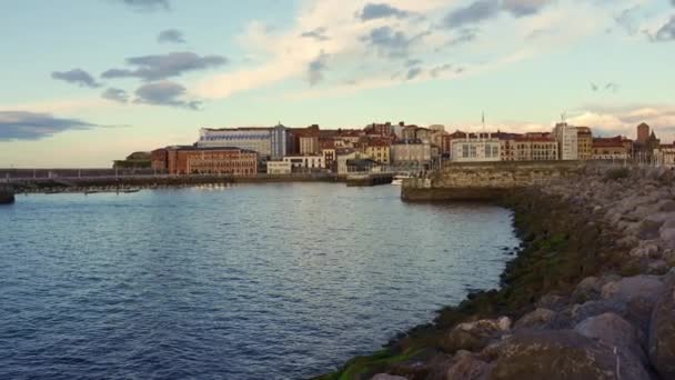 Tramonto Oro Sulle Spiagge Della Città Turistica Gijon Asturie Spagna — Video Stock