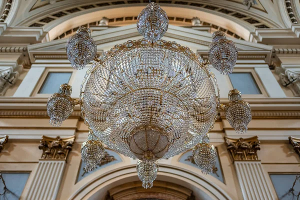 Large Glass Lamp Hanging Ceiling Huge Cathedral Basilica Del Pilar — Stock Photo, Image