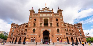 Madrid, İspanya, 6 Haziran 2023: Dünyanın en büyük boğa güreşinin ana cephesi, Las Ventas Madrid