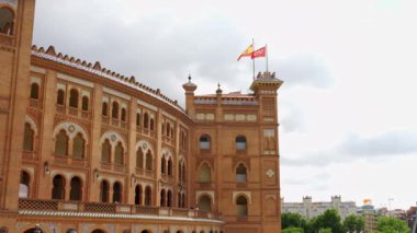 Madrid 'de Las Ventas Bulvarı, dünyanın en büyük boğa güreşi.