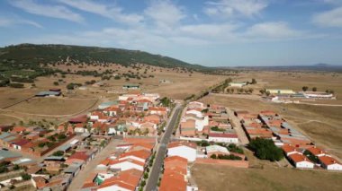 İnsansız hava aracı La Mancha, Ciudad Real, Agudo 'daki bir köyden ayrılıyor.