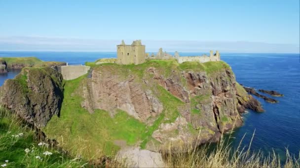 Средневековая Крепость Dunnottar Castle Разрушенный Средневековый Абердиншир Стоунхейвен Северо Востоке — стоковое видео