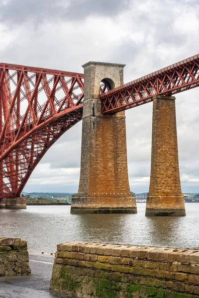 Old Red Brick Metal Bridge Firth Forth Edinburgh Scotland — Foto Stock