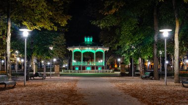 Geceleri Vitoria, İspanya 'daki müzik etkinlikleri için ayrılmış olan Park de la Florida.