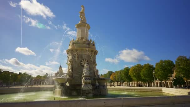 Impressionante Fontana Nella Piazza Principale Della Città Turistica Aranjuez Madrid — Video Stock