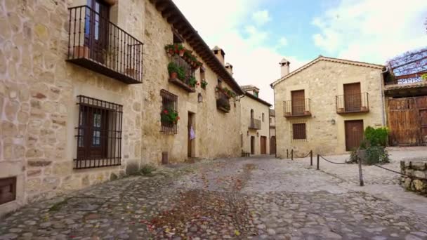 Calles Empedradas Con Antiguas Casas Piedra Ciudad Medieval Pedraza Segovia — Vídeos de Stock