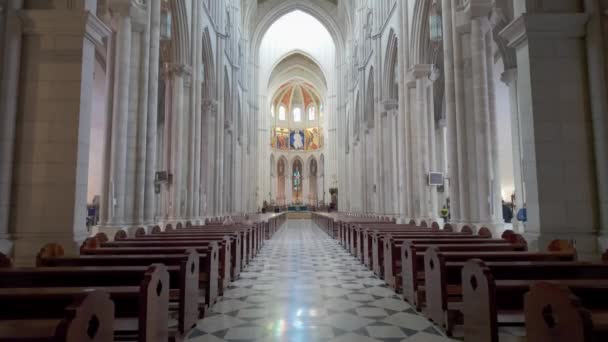 Pasillo Central Que Conduce Altar Mayor Catedral Almudena Madrid — Vídeos de Stock