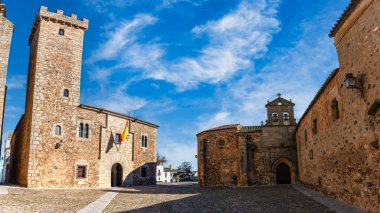 Unesco şehri Caceres, Extremadura 'nın ortaçağ binalarıyla Plaza Belediye Başkanı