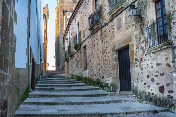 Narrow Picturesque Alley Stairs Stone Houses Town Caceres — Stock Photo, Image
