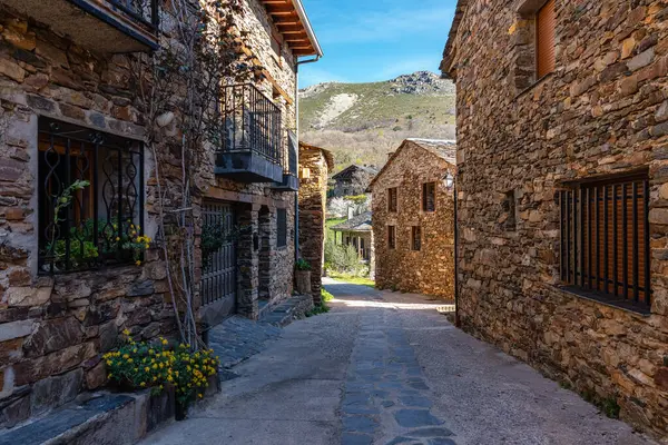 Picturesque Stone Houses Mountain Village Central Spain Castilla Mancha Stockbild