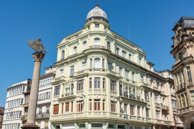 Eski şehir Lugo 'da, modern tarzda eski binalar, Galiçya