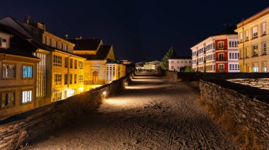 Roma 'nın Gece Duvarı Galiçya' yı tamamen çevreleyen