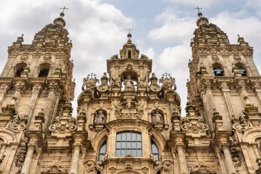 Santiago de Compostela Katedrali 'nin ana cephesi, İspanya' nın Camino de Santiago kentindeki hac yeri..