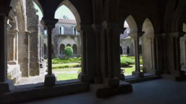 Tui, Galiçya, İspanya 'daki Gotik katedralinin manastırında ortaçağ inşaatı