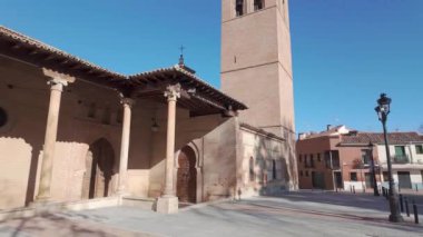 Mudejar mimari tarzında Guadalajara Katedrali 'nin yüksek çan kulesi, Guadalajara İspanya
