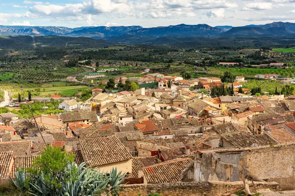 Matarrana, Teruel 'deki ortaçağ köyü La Fresneda' nın panoramik manzarası