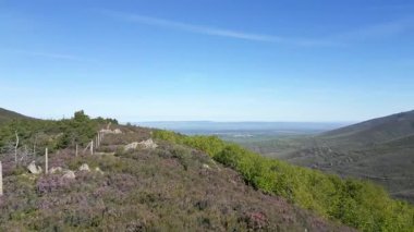 İspanya, Segovia 'daki Somosierra Dağları' ndaki bir İHA 'nın hava görüntüsü.