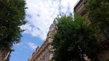 San Sebastian, Bask Ülkesi 'nin turizm şehrinin merkezindeki muhteşem neoklasik binalar.