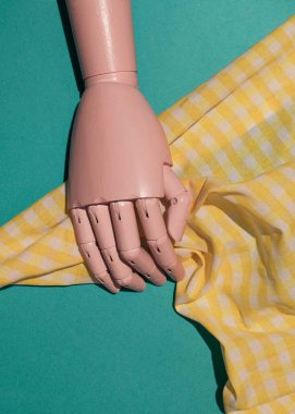 Klasik gingham desenli pamuk elbise ya da etek, detay, nostalji.