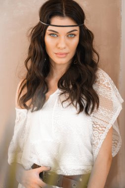 Kadın boho çingene tarzı