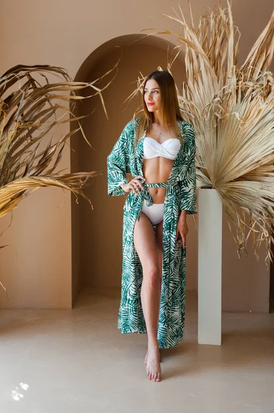 Beautiful Young Woman Linen Dress Posing Studio — Stockfoto