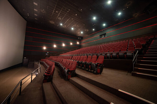 Интерьер современного зала
