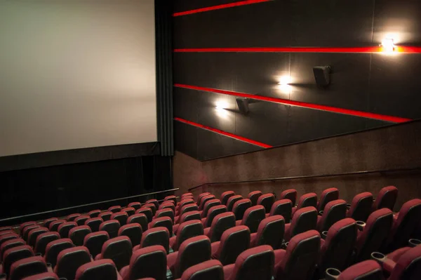 Innenraum Eines Theaters Mit Roten Stühlen — Stockfoto