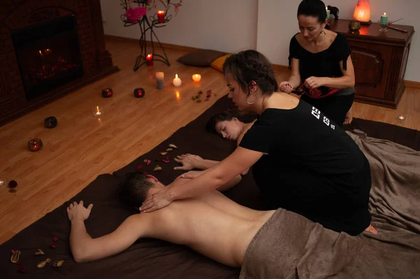 Massaggio Nel Salone Spa — Foto Stock
